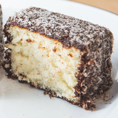 makanan khas Australia Lamington