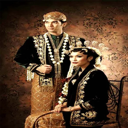 JPakaian Adat Jawa awi Jangkep