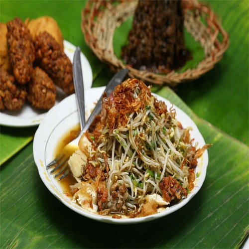 Makanan Khas Suku Jawa Lontong Balap